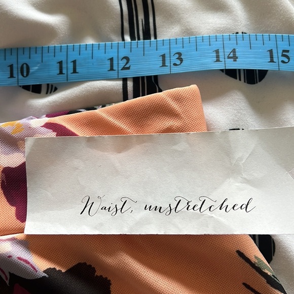 🆕 listing! Versatile Nina Parker floral set (pants only) - Picture 5 of 9